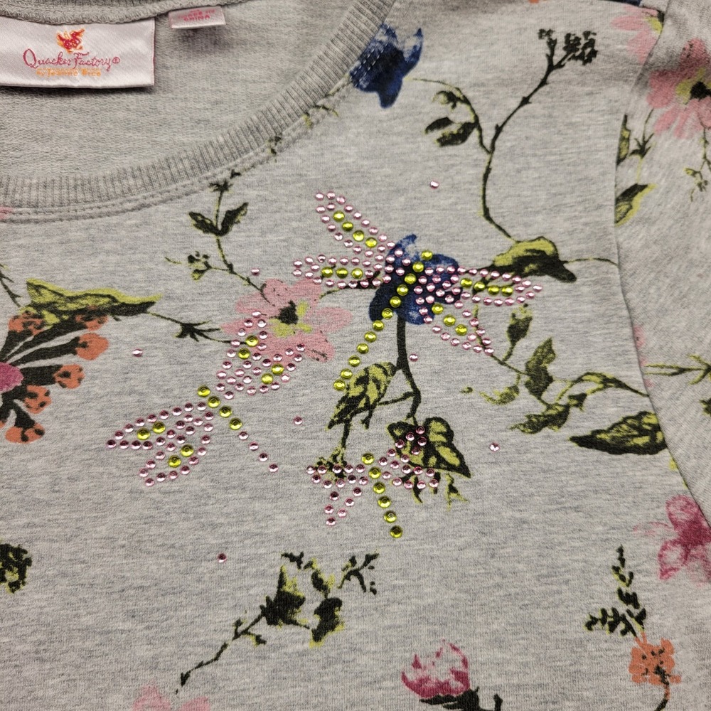 Quacker Factory rhinestone embellished gray sweatshirt size M - Picture 3 of 5